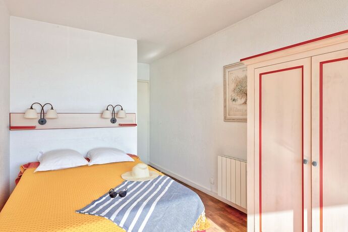 Imagen de la habitación del R&eacute;sidence Pierre and Vacances Bandol Port. Foto 19
