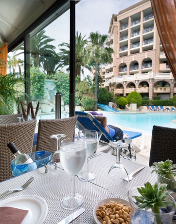 Imagen del bar/restaurante del Résidence Pierre and Vacances Cannes Verrerie. Foto 3