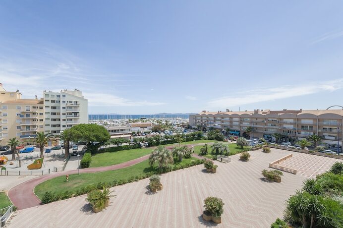 Imagen general del R&eacute;sidence Pierre and Vacances Hyeres Le Port. Foto 5