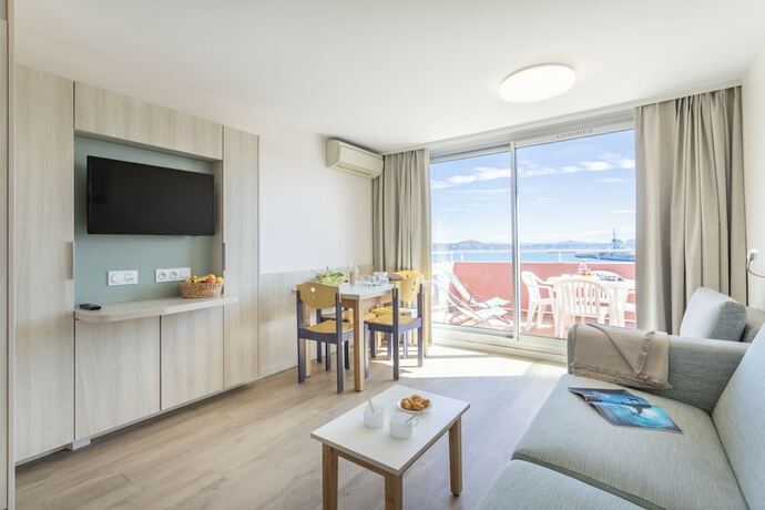 Imagen de la habitación del Résidence Pierre and Vacances Saint-Mandrier Les Jardins de la Côte d\'Azur. Foto 16