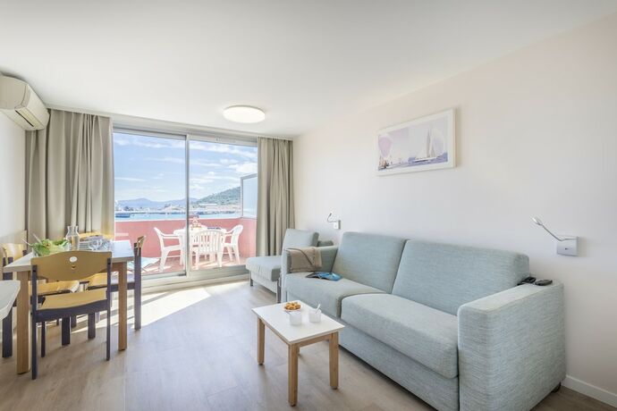 Imagen general del Résidence Pierre and Vacances Saint-Mandrier Les Jardins de la Côte d\'Azur. Foto 6