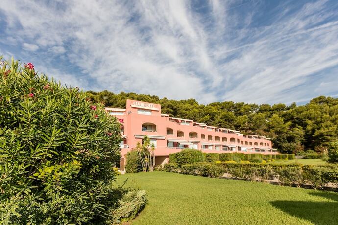 Imagen general del Résidence Pierre and Vacances Saint-Mandrier Les Jardins de la Côte d\'Azur. Foto 7