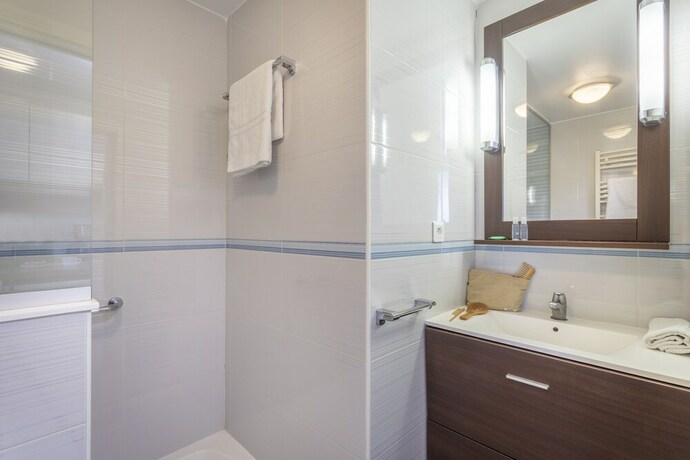 Imagen general del Résidence Pierre and Vacances Saint-Mandrier Les Jardins de la Côte d\'Azur. Foto 13