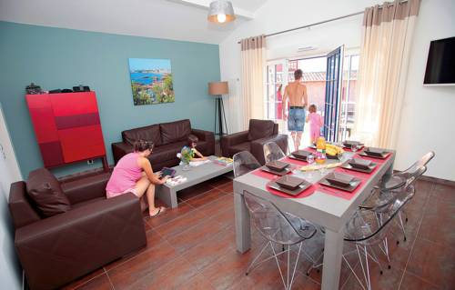 Imagen de la habitación del R&eacute;sidence Prestige Odalys Domaine De Lana. Foto 3