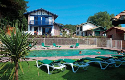 Imagen de la habitación del R&eacute;sidence Prestige Odalys Domaine De Lana. Foto 4