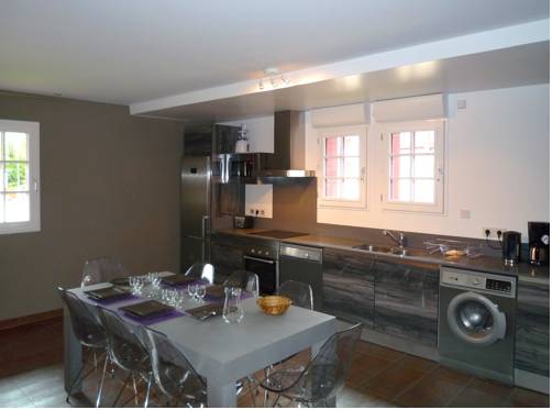 Imagen de la habitación del R&eacute;sidence Prestige Odalys Domaine De Lana. Foto 11