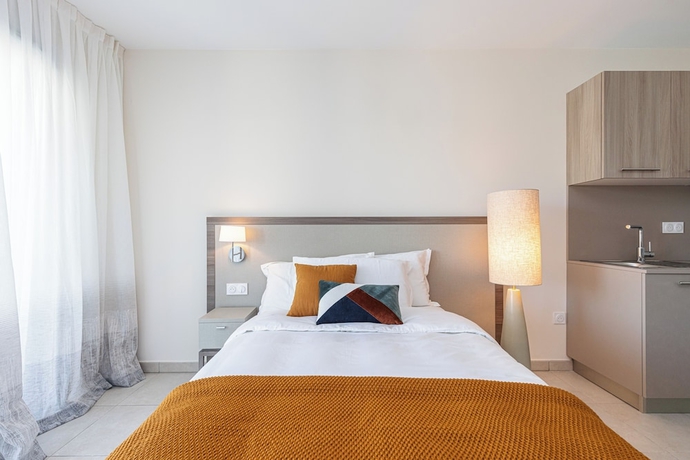 Imagen de la habitación del R&eacute;sidence Seniors Marina Bay. Foto 6