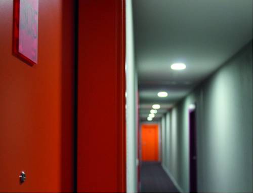 Imagen de la habitación del R&eacute;sidence Suiteasy Omega. Foto 5