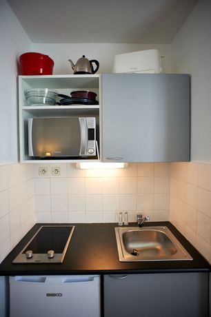 Imagen de la habitación del R&eacute;sidence Suiteasy R&eacute;publique. Foto 4