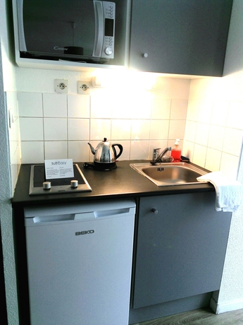 Imagen de la habitación del R&eacute;sidence Suiteasy R&eacute;publique. Foto 5