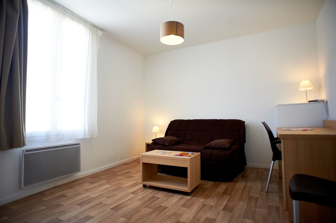 Imagen de la habitación del R&eacute;sidence Suiteasy R&eacute;publique. Foto 12