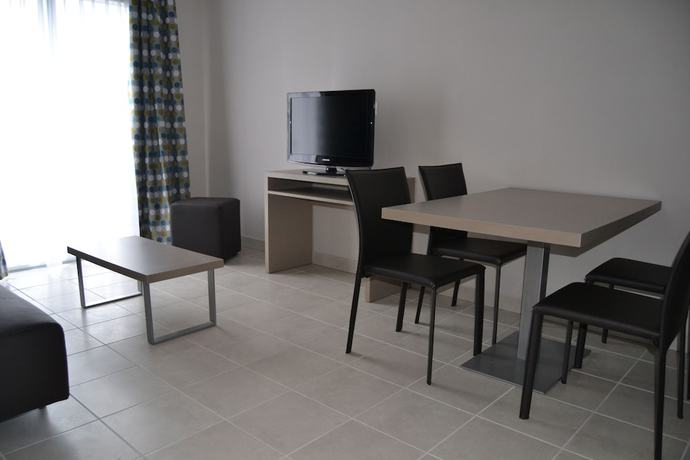 Imagen de la habitación del R&eacute;sidence Thalasso Concarneau. Foto 10