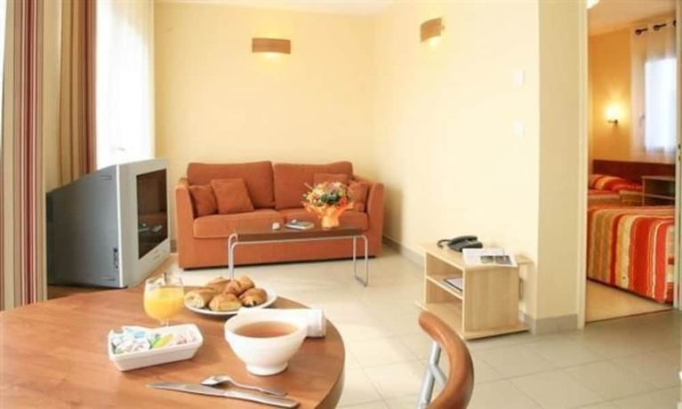 Imagen de la habitación del Résidence Valdys Les Jardins Et Terrasses De Rockroum. Foto 7