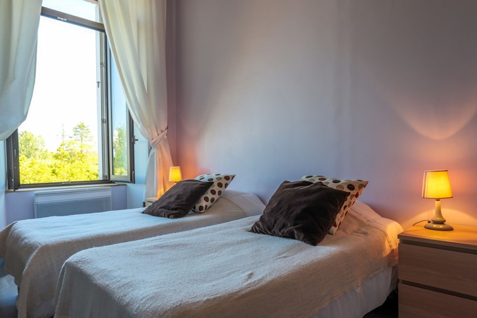 Imagen de la habitación del R&eacute;sidence du Chateau de B&eacute;gu&eacute;. Foto 6
