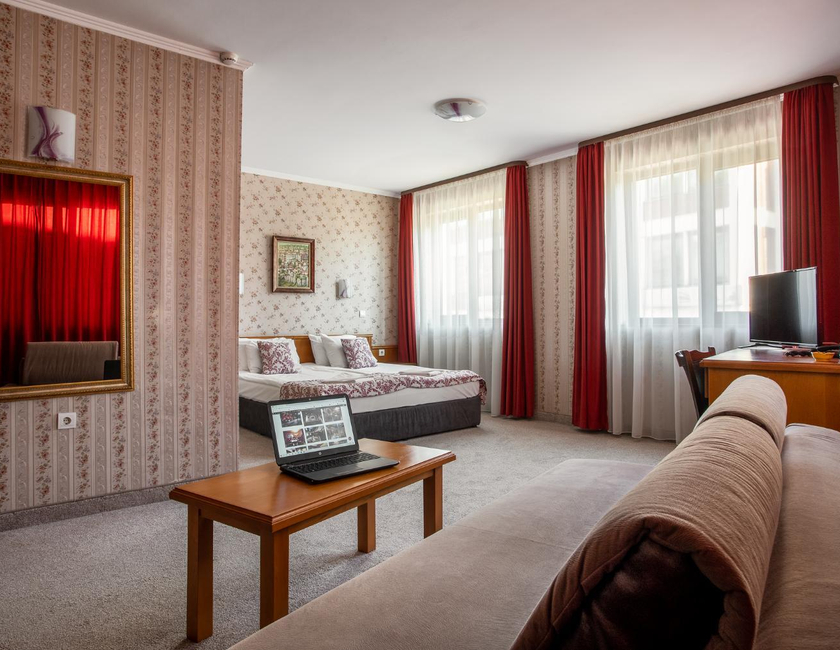 Imagen general del Real Hotel, Veliko Tarnovo. Foto 3