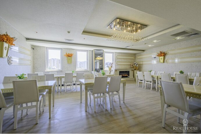 Imagen del bar/restaurante del Real House Boutique Hotel. Foto 17