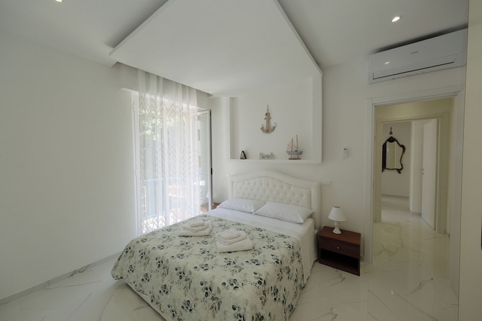 Imagen de la habitación del Real Modern Rapallo Retreat. Foto 2