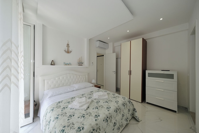 Imagen de la habitación del Real Modern Rapallo Retreat. Foto 8
