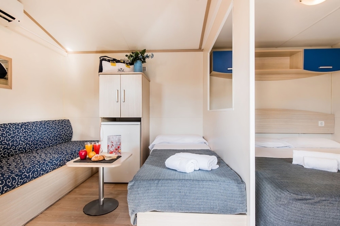 Imagen de la habitación del Real Village Roma. Foto 10