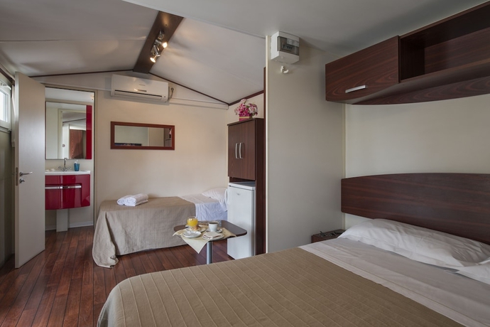Imagen de la habitación del Real Village Roma. Foto 15