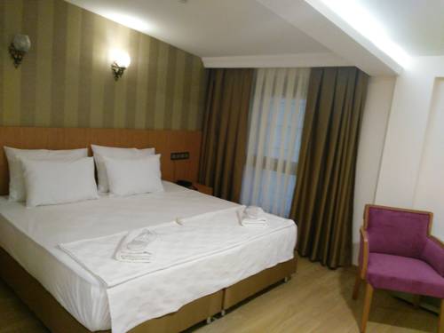 Imagen de la habitación del Realist Hotel. Foto 1