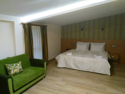 Imagen de la habitación del Realist Hotel. Foto 2