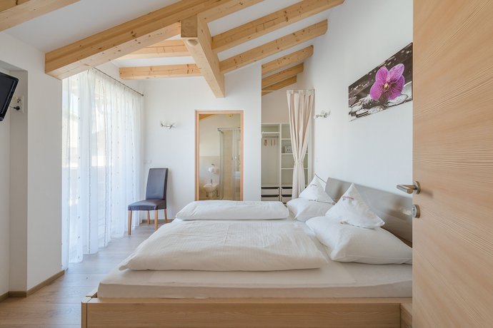Imagen de la habitación del Rebenheim Fr&uuml;hst&uuml;ckspension - FEWO. Foto 19
