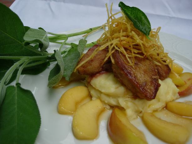 Imagen del bar/restaurante del Reck\'s Hotel - Restaurant. Foto 3