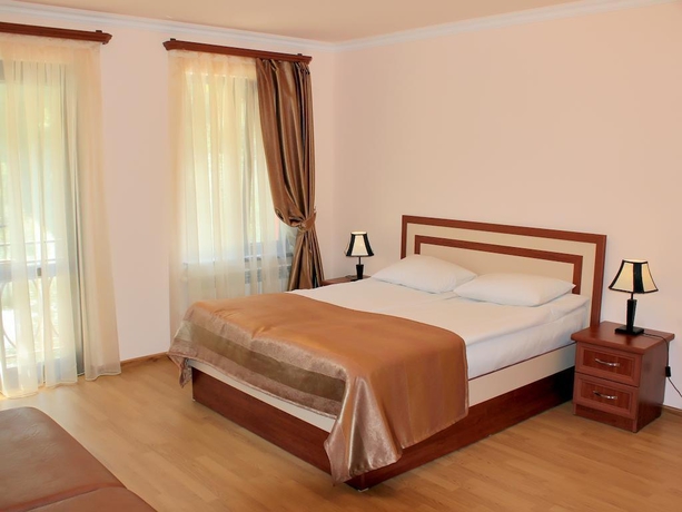 Imagen general del Red, Dilijan. Foto 15