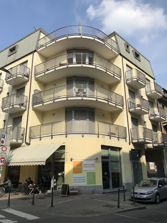 Imagen general del Red Line Rooms Division. Foto 6