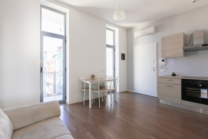 Imagen de los interiores del Red Line Rooms Division. Foto 18