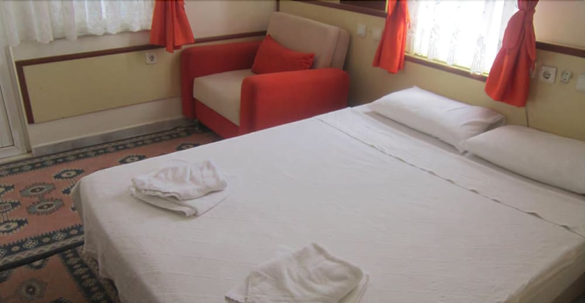 Imagen de la habitación del Red Rose Hotel. Foto 5
