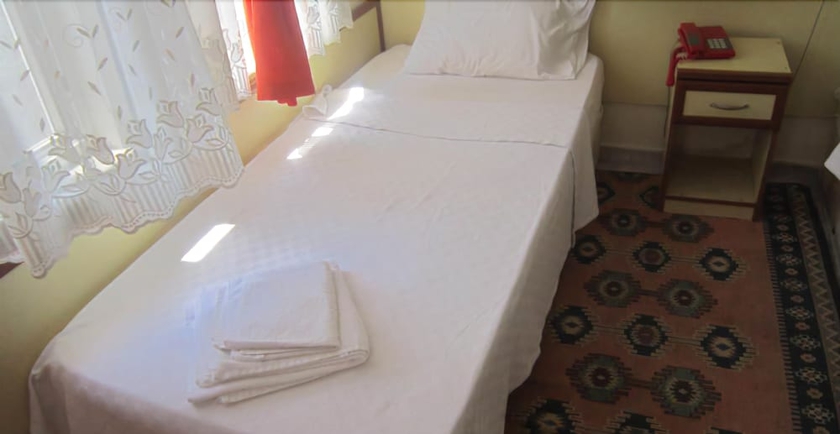 Imagen de la habitación del Red Rose Hotel. Foto 7