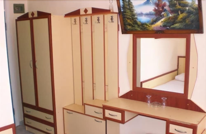 Imagen de la habitación del Red Rose Hotel. Foto 11