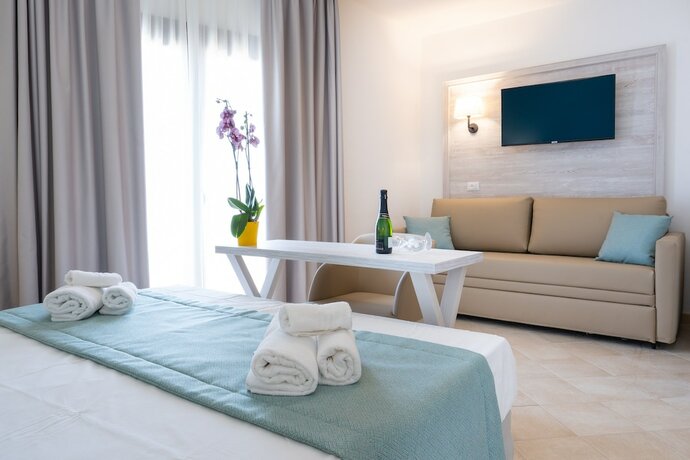 Imagen de la habitación del Red Sun Village. Foto 26