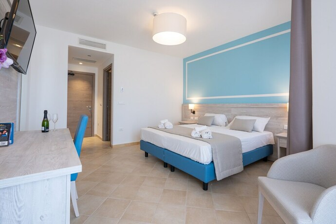 Imagen de la habitación del Red Sun Village. Foto 36