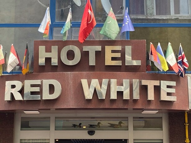 Imagen general del Red White Hotel. Foto 1