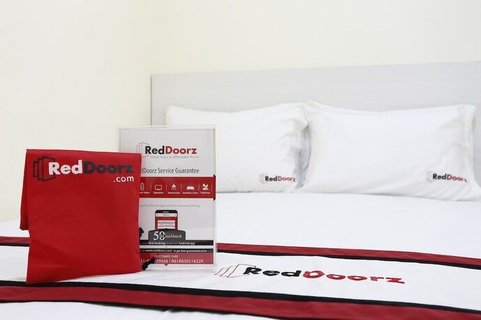 Imagen de la habitación del RedDoorz @ Jakal Bawah 2. Foto 17