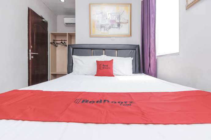 Imagen de la habitación del RedDoorz Plus @ Cikarang. Foto 6