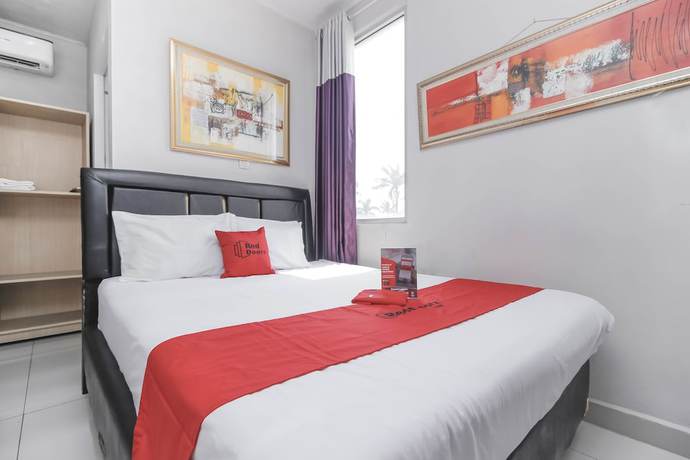 Imagen de la habitación del RedDoorz Plus @ Cikarang. Foto 9