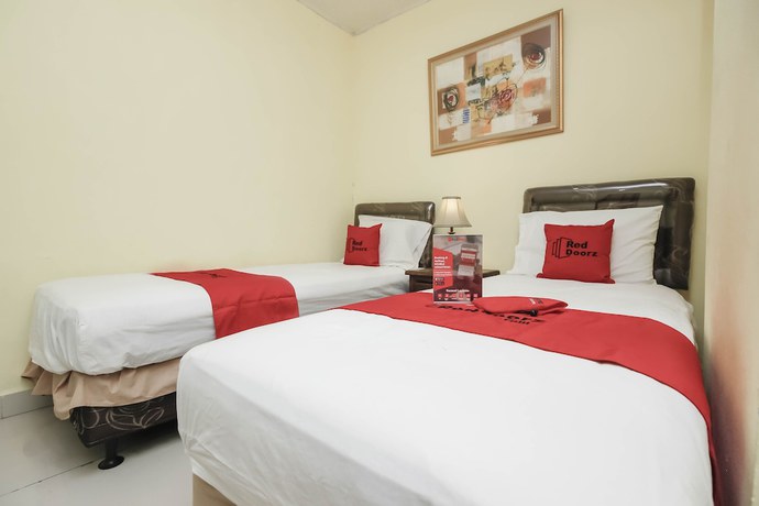 Imagen de la habitación del RedDoorz Plus @ Cikarang. Foto 14