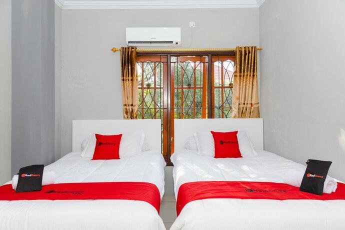 Imagen general del RedDoorz Plus near Transmart Kairagi Dua manado. Foto 10