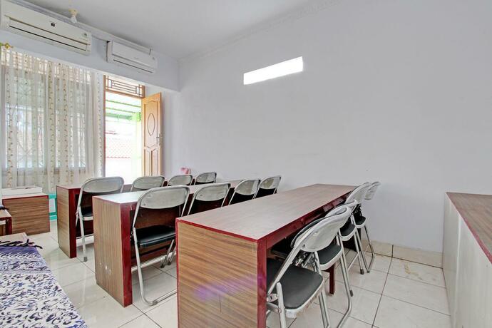 Imagen general del RedDoorz Syariah near Alun Alun Balai Kota Tegal. Foto 41