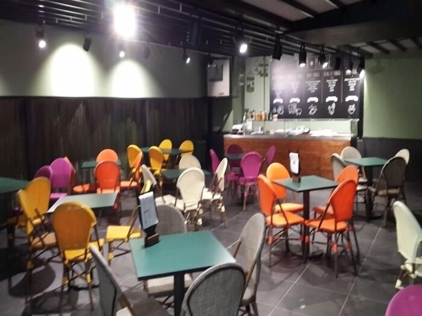 Imagen del bar/restaurante del Reda Palas Karanfil. Foto 2