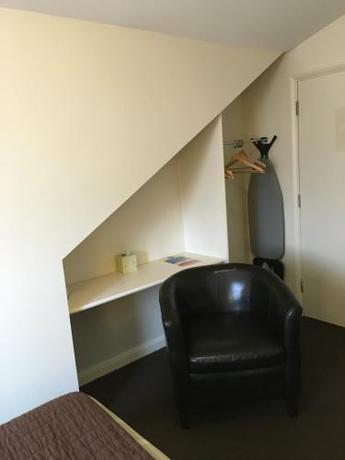 Imagen de la habitación del Redbeck Motel. Foto 9