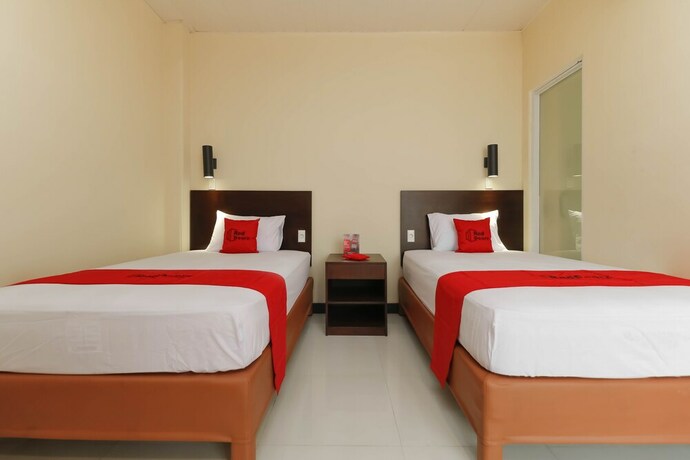 Imagen de la habitación del Reddoorz Plus Near Halim Perdanakusuma 2. Foto 10