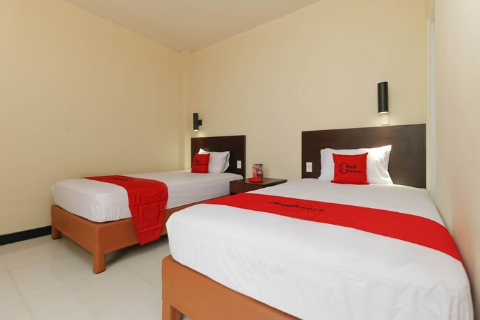 Imagen de la habitación del Reddoorz Plus Near Halim Perdanakusuma 2. Foto 24