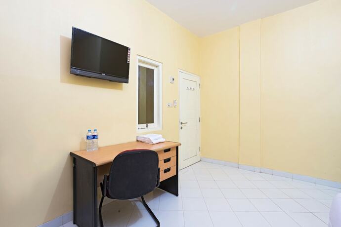 Imagen de la habitación del Reddoorz Plus Near Halim Perdanakusuma 2. Foto 27