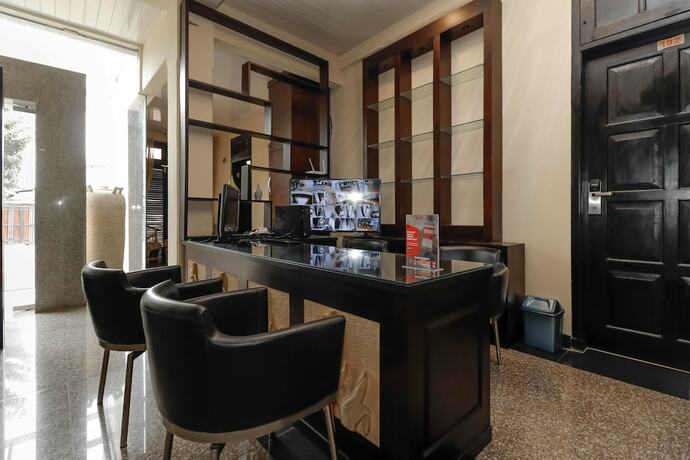 Imagen de los interiores del Reddoorz Plus Near Halim Perdanakusuma 2. Foto 35