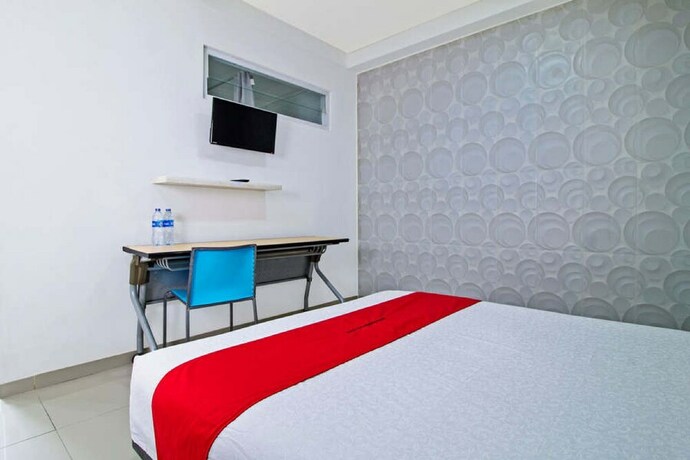 Imagen de la habitación del Reddoorz @ Pulomas. Foto 7